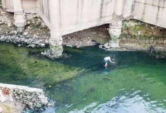 城鎮(zhèn)黑臭水體治理